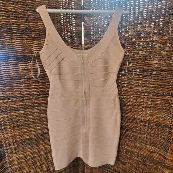 Herve Leger Large Bondage Dress - Picture 4 of 6